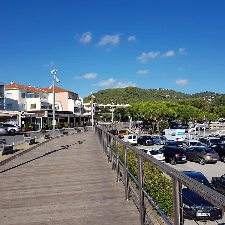 Villa Dali Appartement Grande Terrasse-Cuisine-Clim-Wifi-Parking-2Min De La Plage * كاركيران